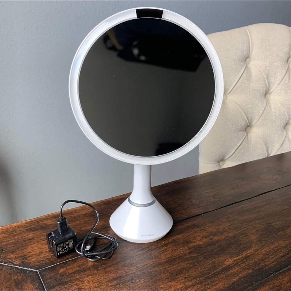 simplehuman 8" brightness control mirror